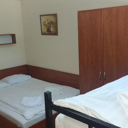 Willa Marina Widzew Łódź Extérieur photo